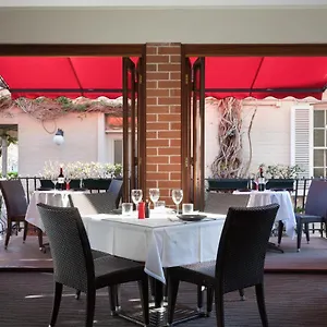 4* Hotel Ramada By Wyndham Windsor